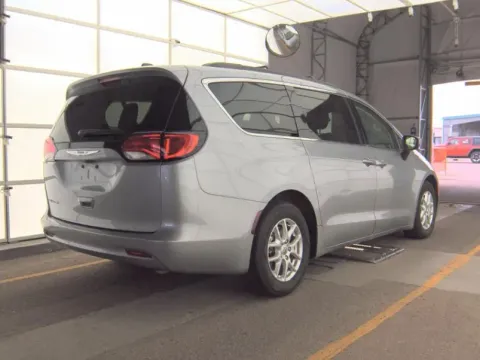 More photos of 2021 Chrysler Voyager LXI at Oakley Auto World, MO