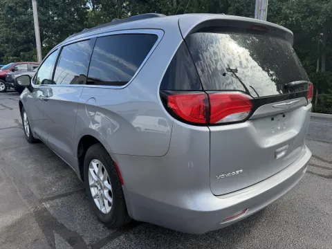 Photos of 2021 Chrysler Voyager LXI for sale in Branson West, MO at Oakley Auto World