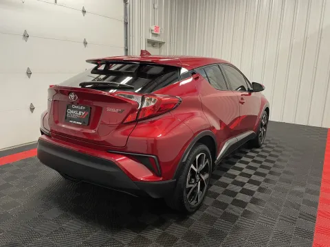 More photos of 2020 Toyota C-HR XLE at Oakley Auto World, MO