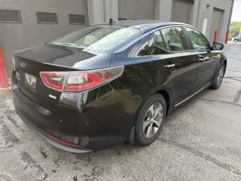 More photos of 2015 Kia Optima Hybrid at Oakley Auto World, MO