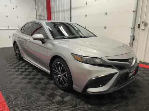 More photos of 2021 Toyota Camry SE at Oakley Auto World, MO