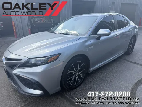 Silver 2021 Toyota Camry SE for sale in Branson West, MO