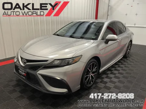 Silver 2021 Toyota Camry SE for sale in Branson West, MO