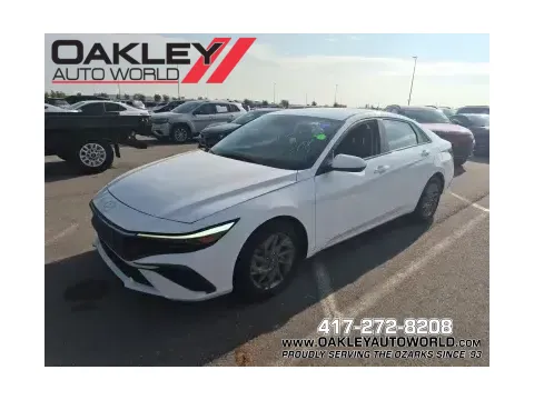 White 2024 Hyundai Elantra SEL for sale in Branson West, MO