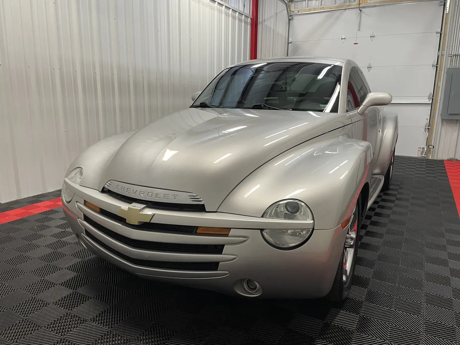 Chevrolet SSR photo 13