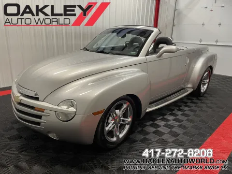 Silver 2005 Chevrolet SSR for sale in Branson West, MO