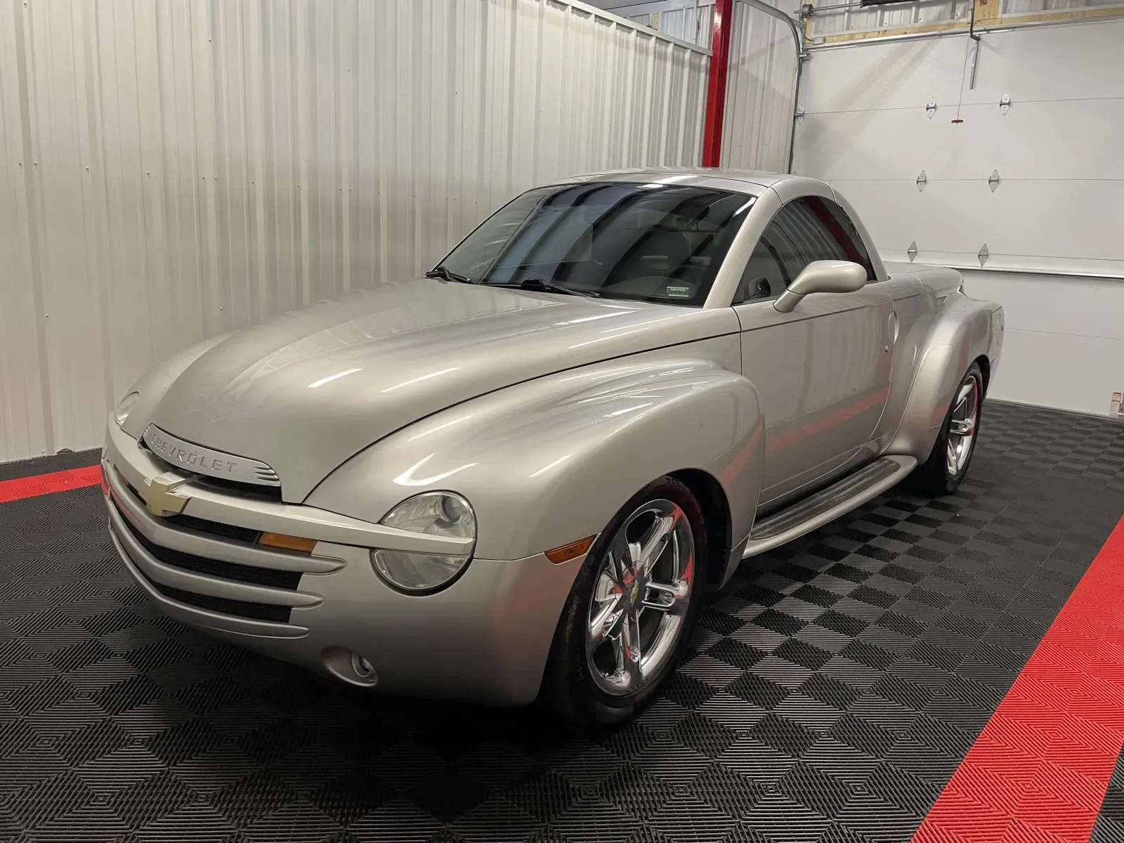 Chevrolet SSR photo 5