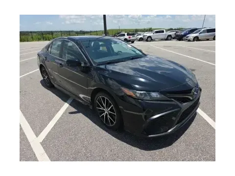 More photos of 2021 Toyota Camry SE at Oakley Auto World, MO