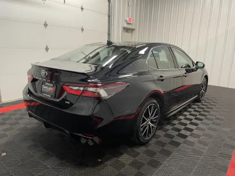 More photos of 2021 Toyota Camry SE at Oakley Auto World, MO