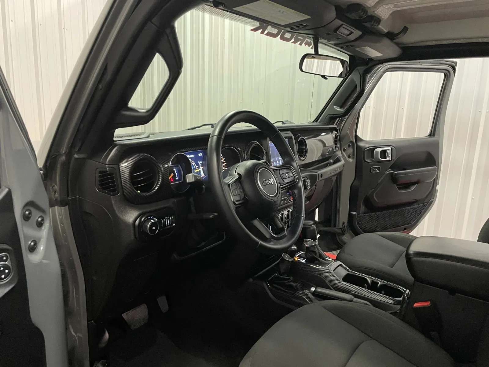 Jeep Wrangler photo 36
