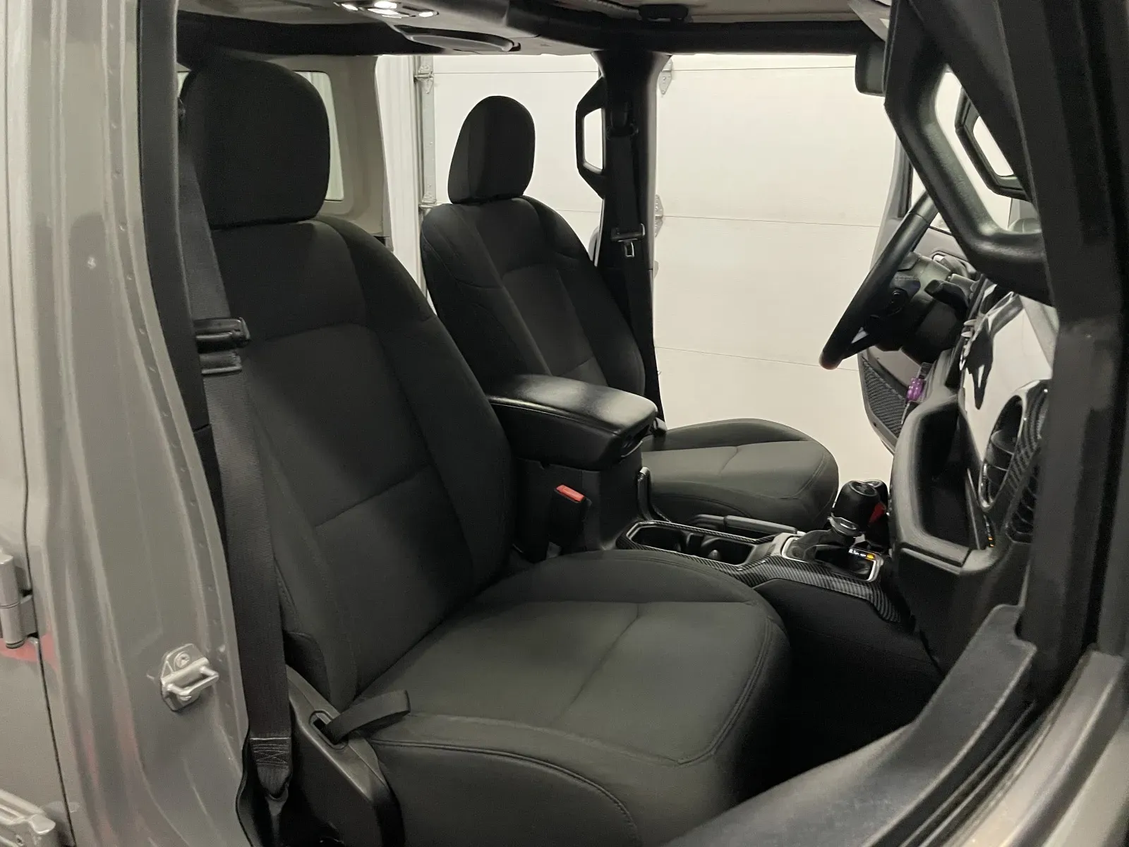 Jeep Wrangler photo 44