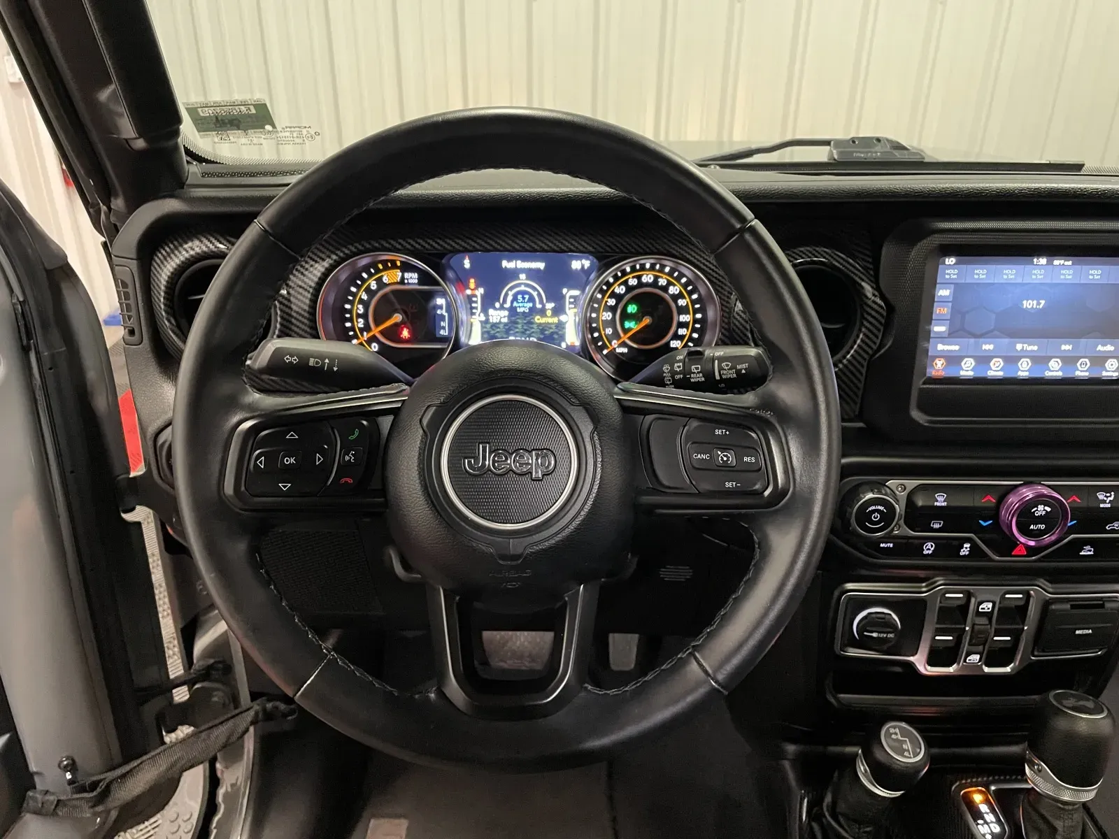 Jeep Wrangler photo 21