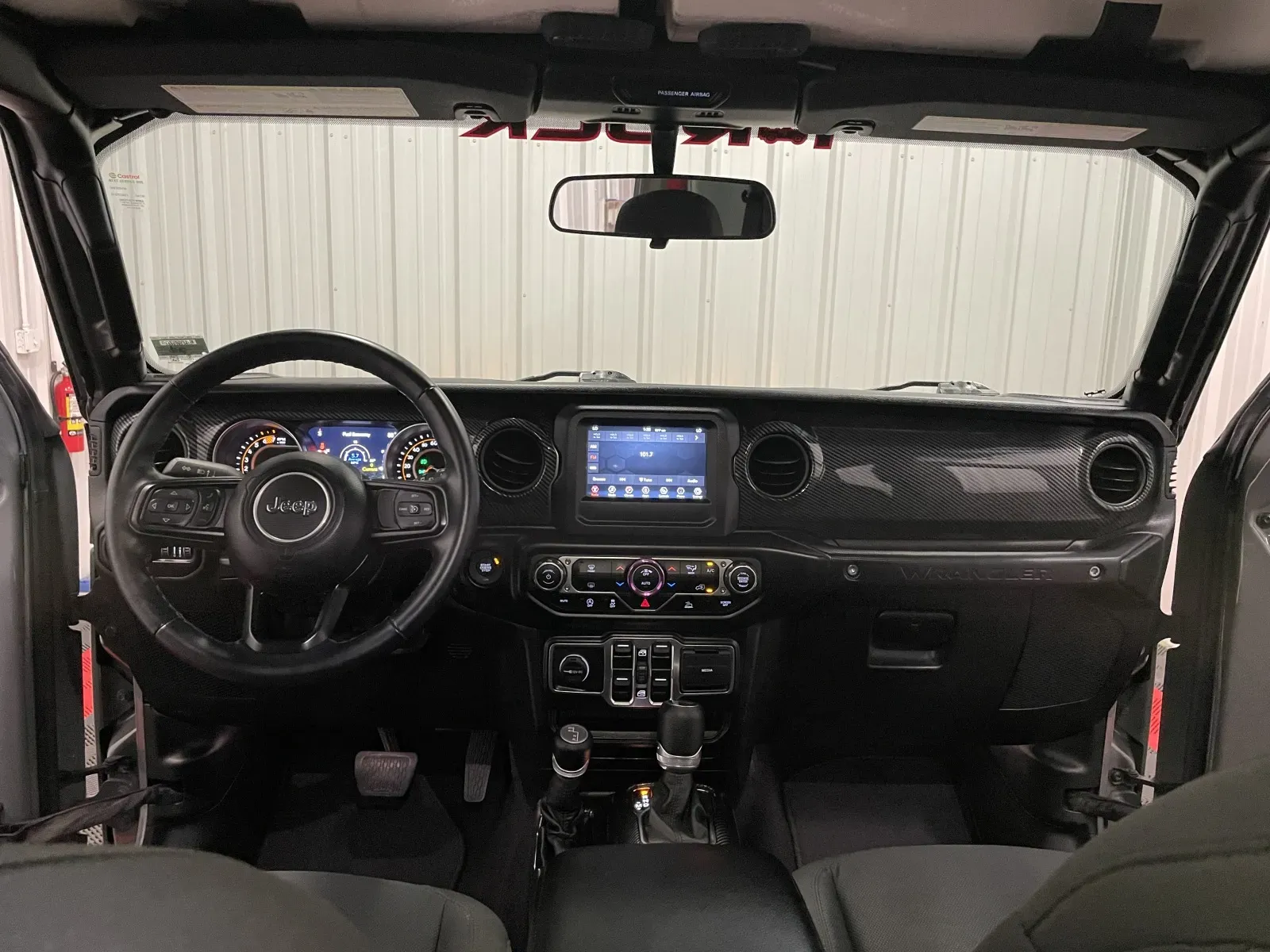 Jeep Wrangler photo 29