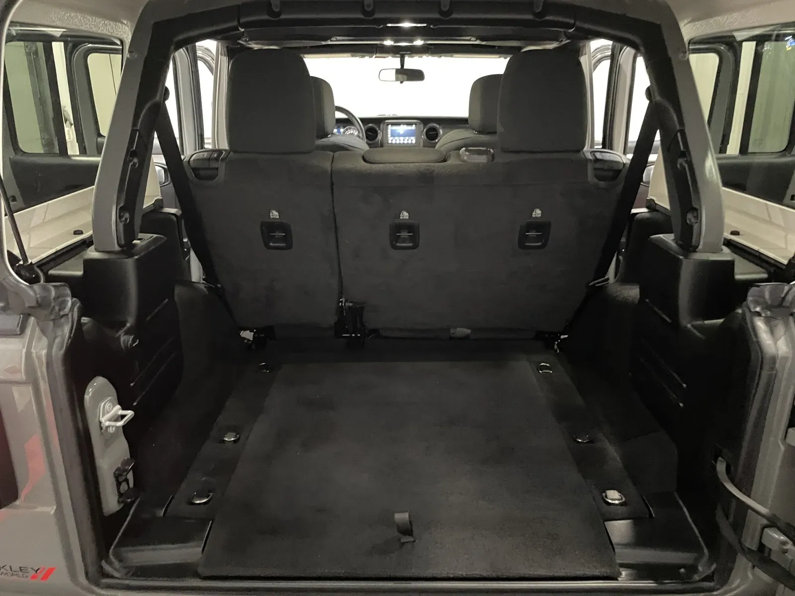 Jeep Wrangler photo 39