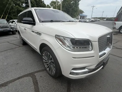 More photos of 2019 Lincoln Navigator L Reserve at Oakley Auto World, MO