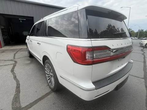 Photos of 2019 Lincoln Navigator L Reserve for sale in Branson West, MO at Oakley Auto World
