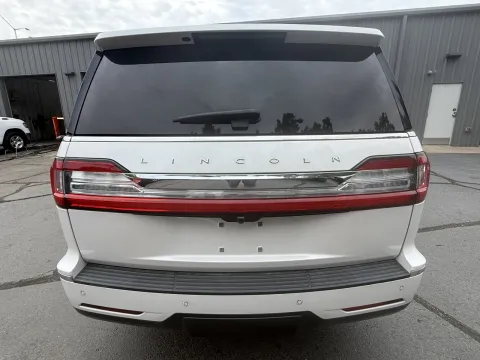 Another view of 2019 Lincoln Navigator L Reserve for sale in Branson West, MO at Oakley Auto World