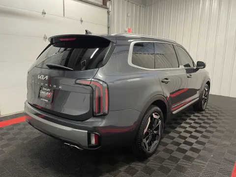 More photos of 2023 Kia Telluride EX at Oakley Auto World, MO