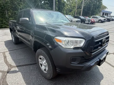 More photos of 2021 Toyota Tacoma SR at Oakley Auto World, MO