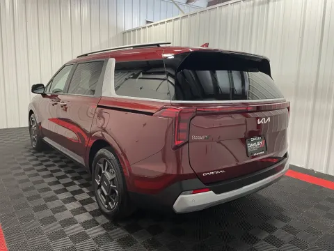 Photos of 2025 Kia Carnival Hybrid EX for sale in Branson West, MO at Oakley Auto World