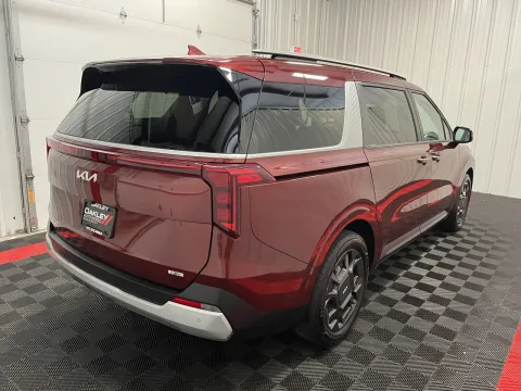 More photos of 2025 Kia Carnival Hybrid EX at Oakley Auto World, MO
