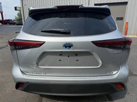 Another view of 2023 Toyota Highlander Hybrid XLE for sale in Branson West, MO at Oakley Auto World