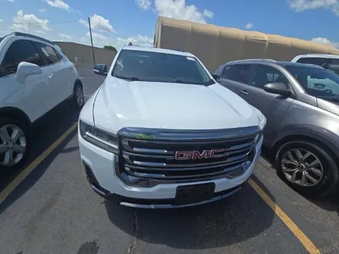 More photos of 2021 GMC Acadia AT4 at Oakley Auto World, MO