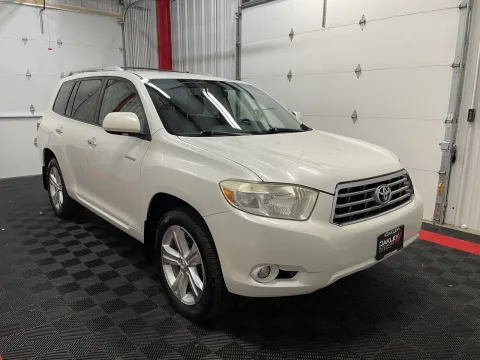 More photos of 2008 Toyota Highlander Limited at Oakley Auto World, MO