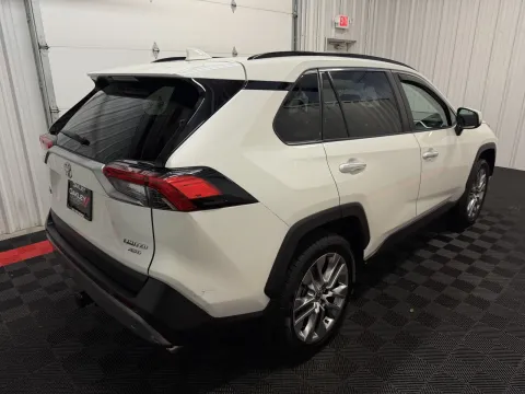 More photos of 2022 Toyota RAV4 Limited at Oakley Auto World, MO