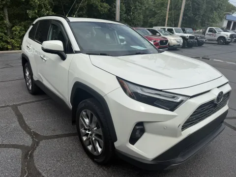 More photos of 2022 Toyota RAV4 Limited at Oakley Auto World, MO
