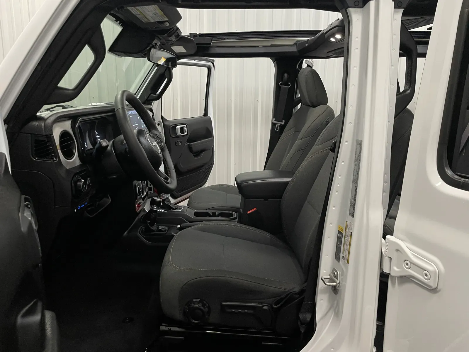 Jeep Wrangler photo 37