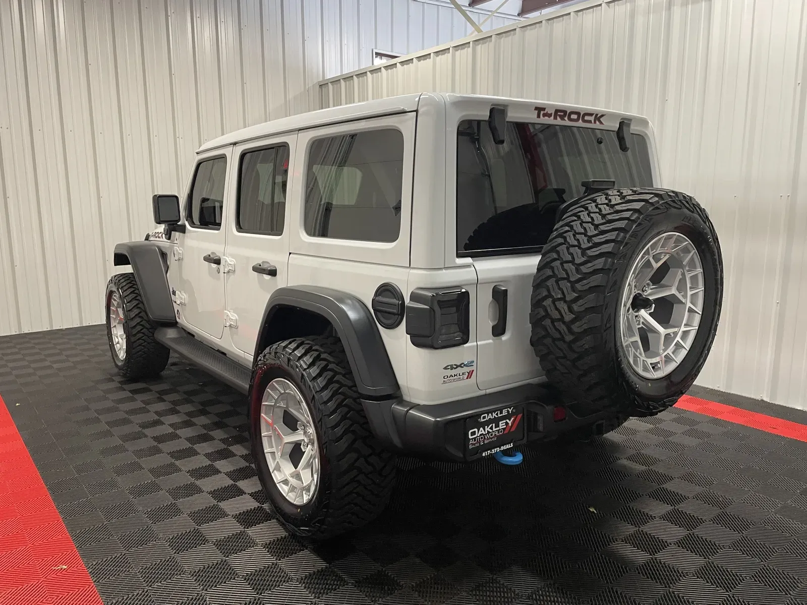Jeep Wrangler photo 6