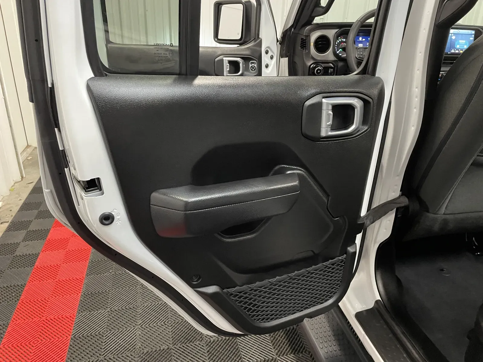 Jeep Wrangler photo 41