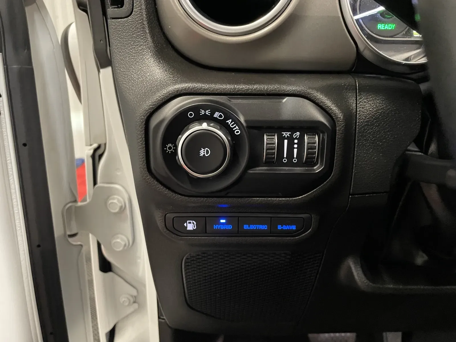 Jeep Wrangler photo 28