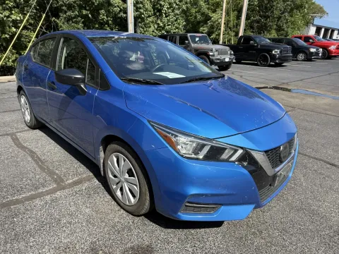 More photos of 2020 Nissan Versa 1.6 S at Oakley Auto World, MO