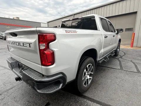 More photos of 2020 Chevrolet Silverado 1500 LT Trail Boss at Oakley Auto World, MO
