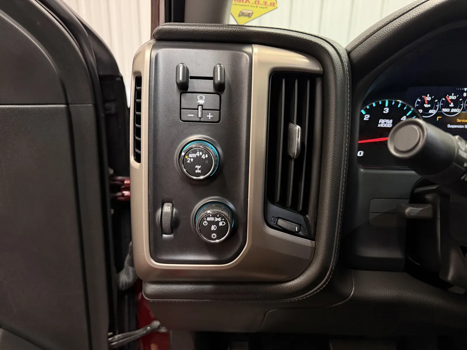 GMC Sierra photo 23