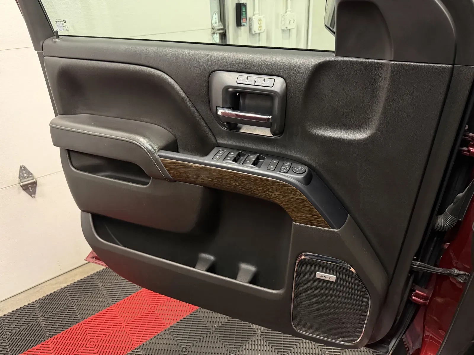 GMC Sierra photo 24