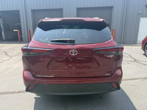 Another view of 2024 Toyota Highlander XLE for sale in Branson West, MO at Oakley Auto World