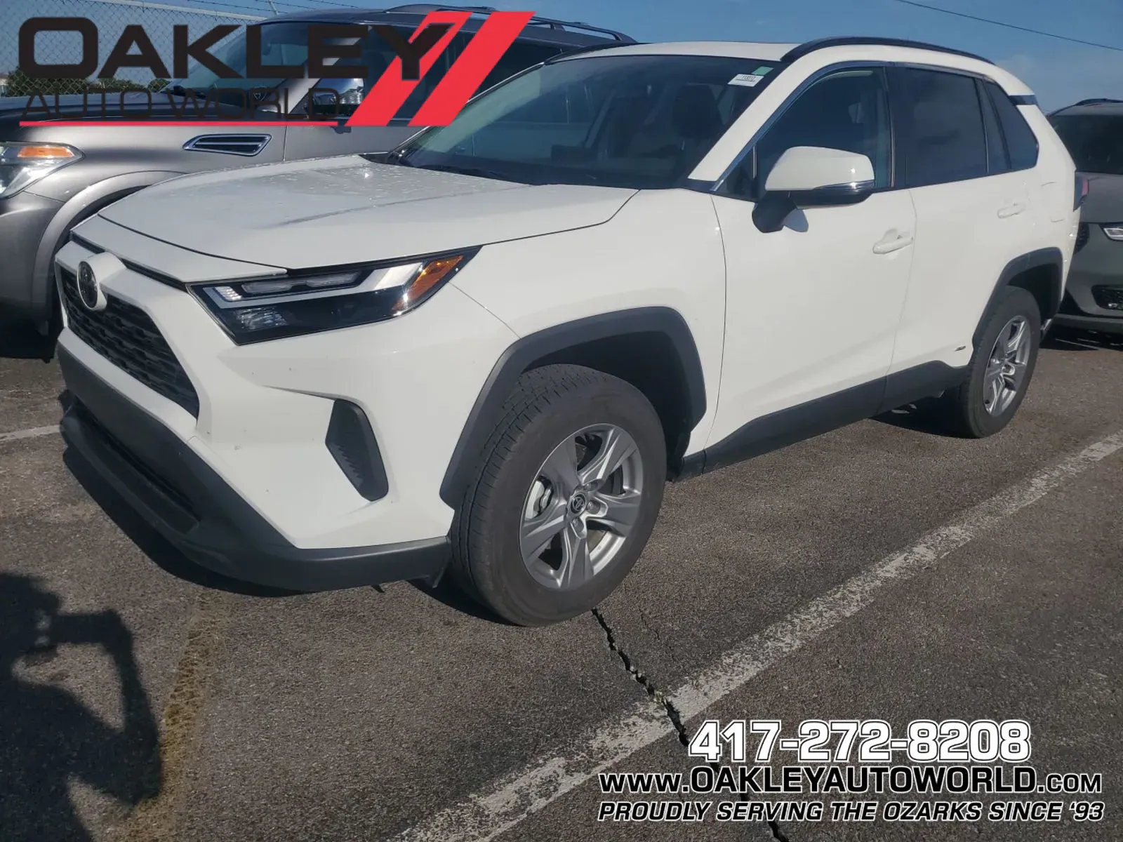 White 2025 Toyota RAV4 Hybrid XLE for sale in Branson West, MO