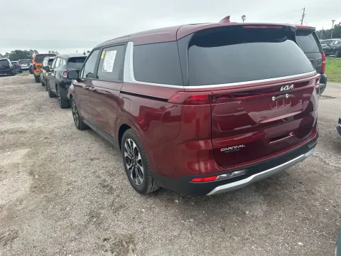 Photos of 2024 Kia Carnival EX for sale in Branson West, MO at Oakley Auto World