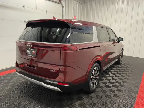 More photos of 2024 Kia Carnival EX at Oakley Auto World, MO
