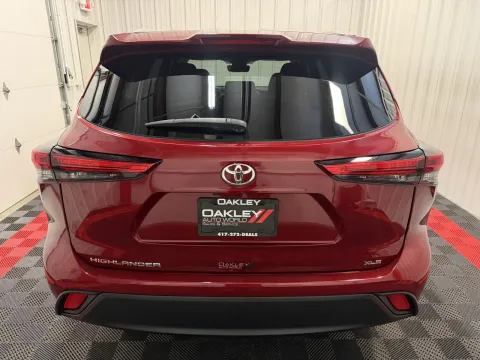 Another view of 2023 Toyota Highlander XLE for sale in Branson West, MO at Oakley Auto World