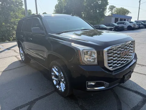 More photos of 2019 GMC Yukon Denali at Oakley Auto World, MO