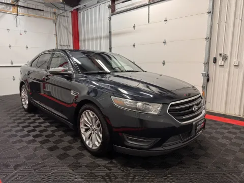 More photos of 2014 Ford Taurus Limited at Oakley Auto World, MO