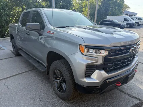 More photos of 2023 Chevrolet Silverado 1500 LT Trail Boss at Oakley Auto World, MO