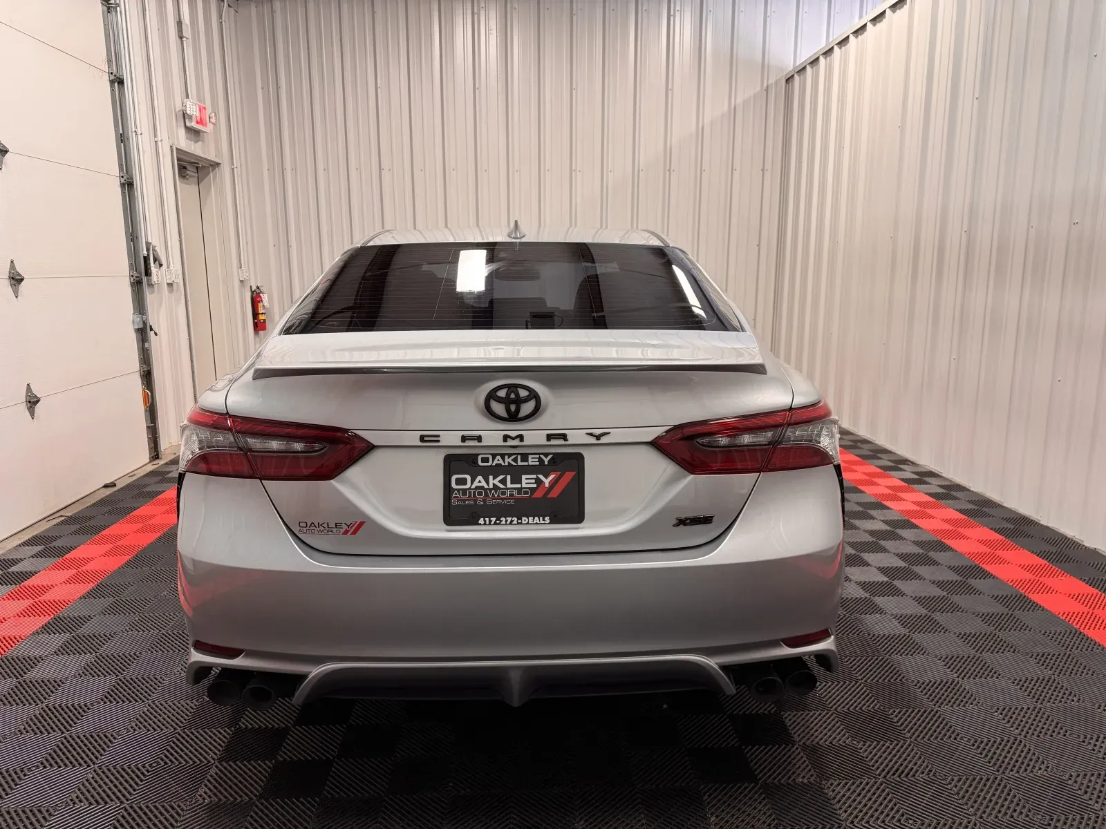Toyota Camry photo 3