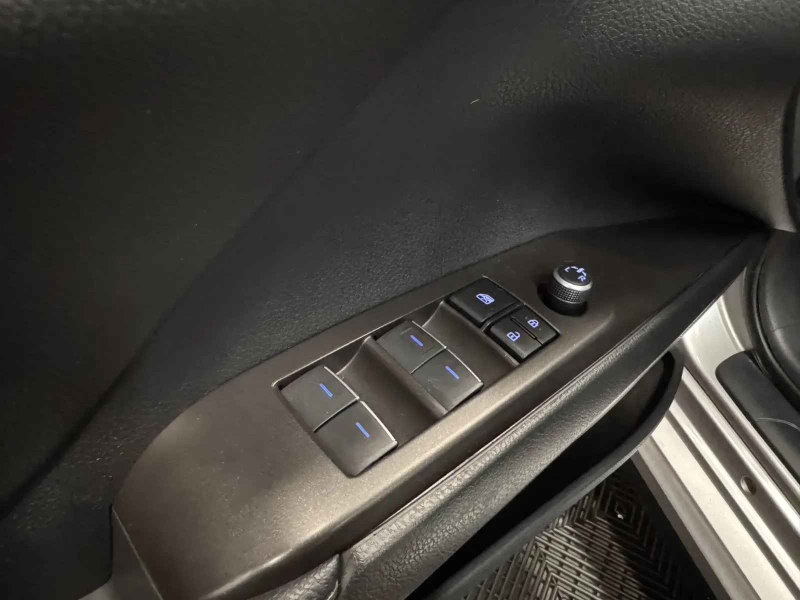 Toyota Camry photo 26