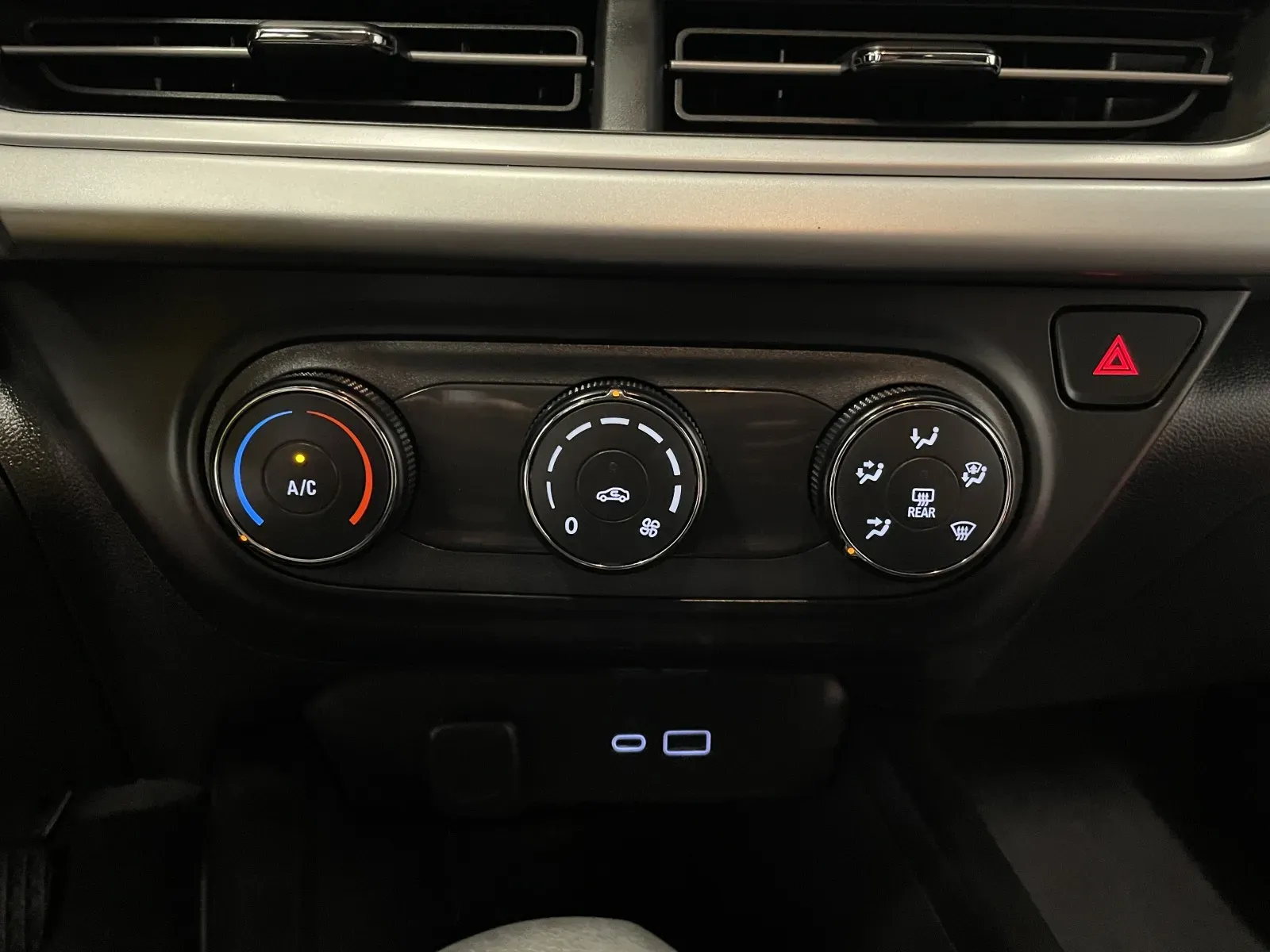 Chevrolet Trax photo 30