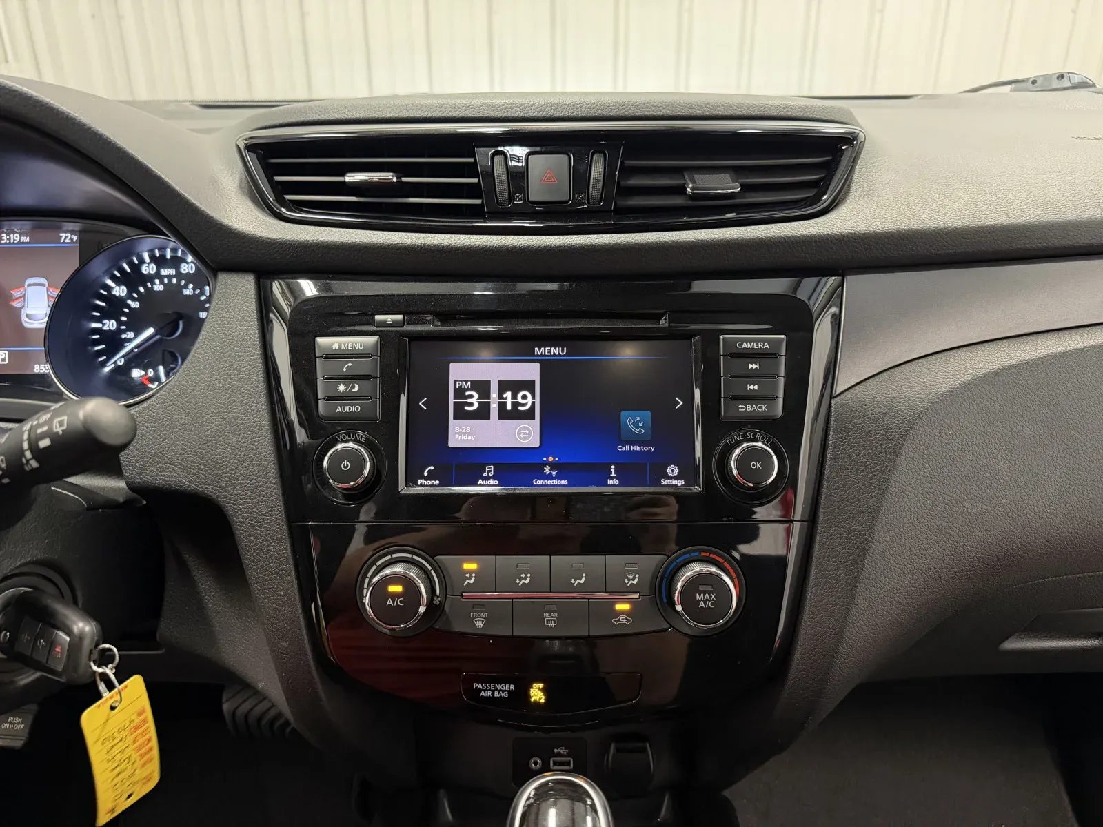 Nissan Rogue Sport photo 31